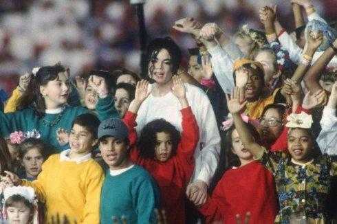 Heal The World简谱  Michael Jackson  一首呼唤世界和平的歌曲，更被誉为“世界上最动听的歌曲”。4